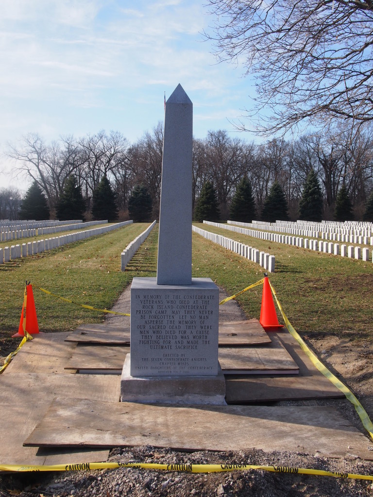 The Rock Island National Cemetery & Confederate Cemetery | Been There ...